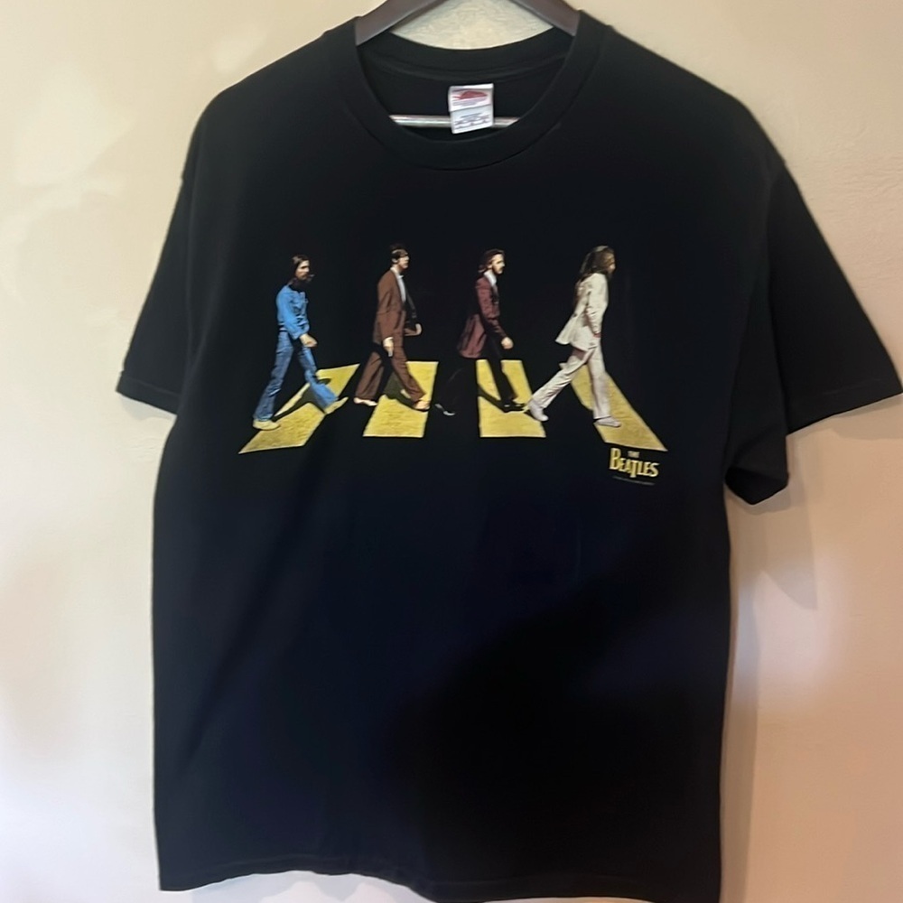 Men’s vintage 2004 the Beatles Abbey Road tee in size large